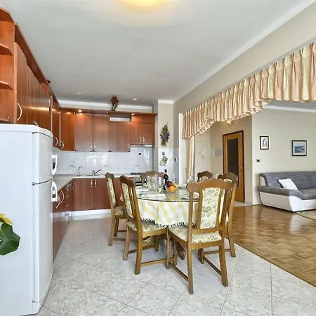Pecirep Apartment *